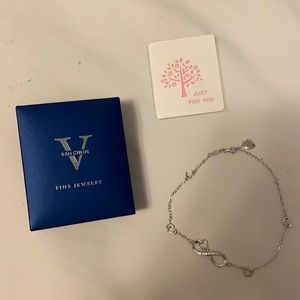 Van Chloe Infinity Anklet